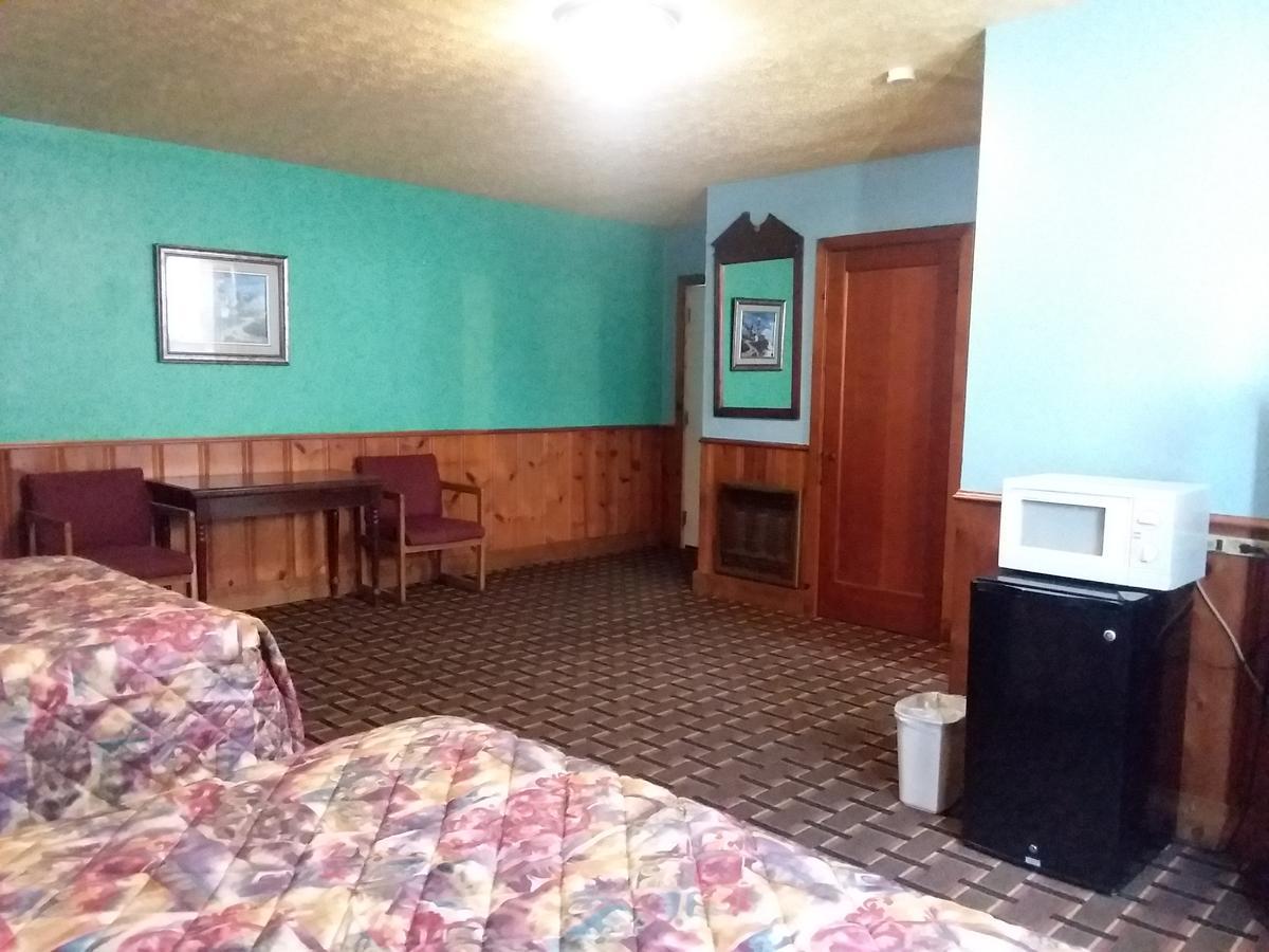 Scenic River Inn Motel Wartburg Exterior foto